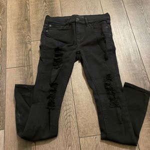 Black ripped skinny jeans